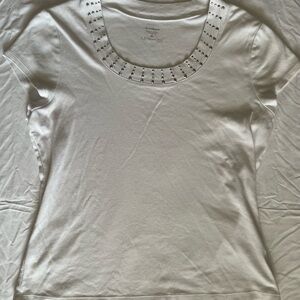 Dressbarn White Studded Short Sleeve Top